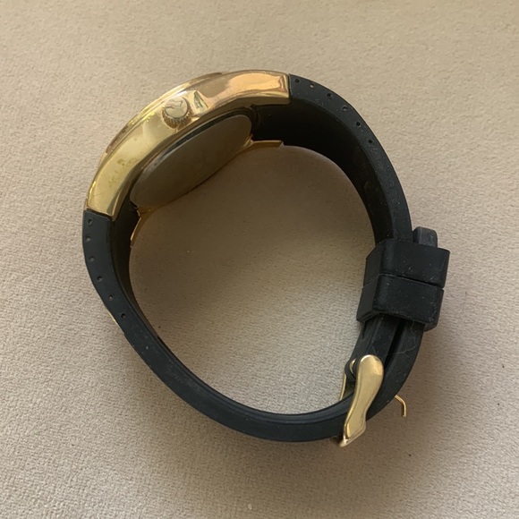 Wild life black & gold w rhinestone watch w rubber band. - Picture 2 of 5